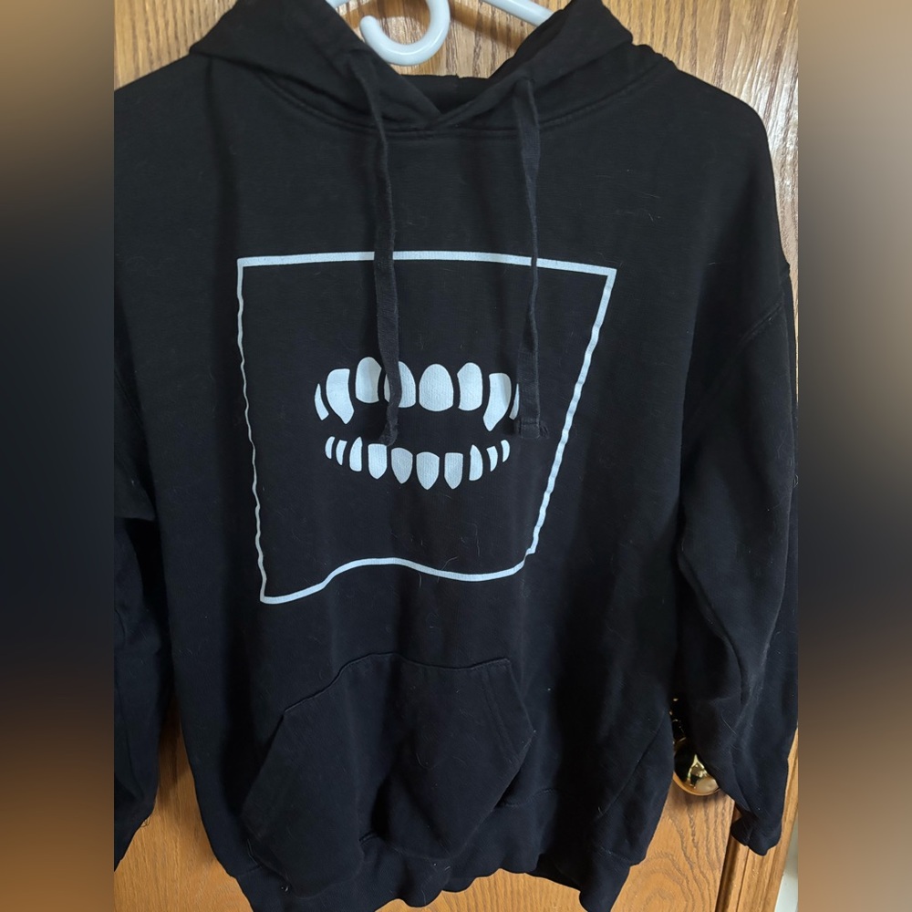Chomp Black Hoodie size Medium
